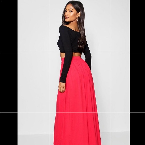 Boohoo Dresses & Skirts - Red maxi skirt